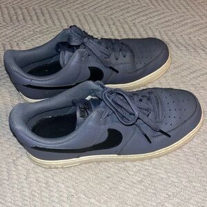 Nike Women’s Purple Sneakers